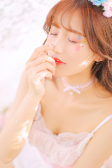 美男脱去校服时全集